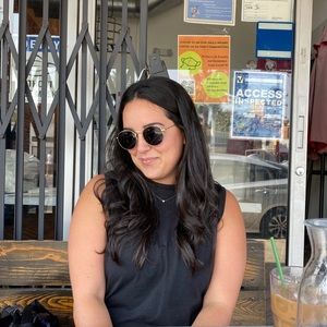 Meet your Posher, Melissa